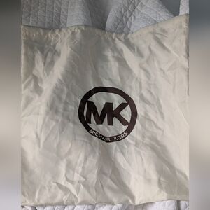Michael Kors Dust Bag in Cream